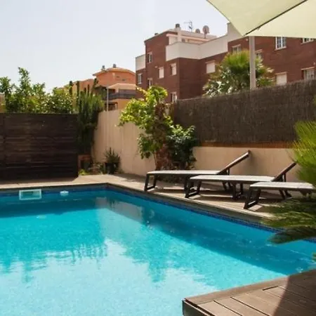 Juny - Xeckin Holidays Apartment Cubelles
